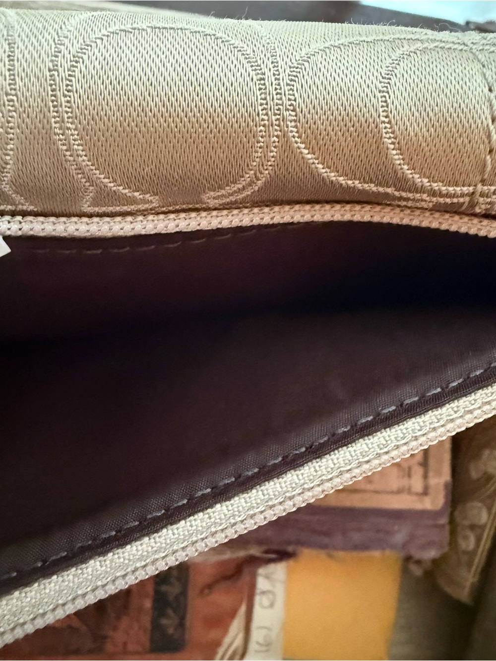 Coach Signature Canvas Turnlock Wallet - Khaki Brown EUC - Picture 6 of 12
